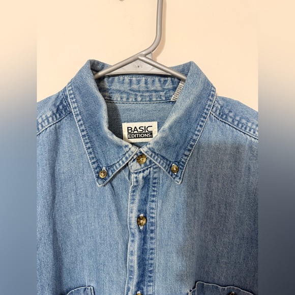 Basic Editions Light Blue Button-Up Shirt - Picture 3 of 6